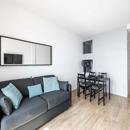 Apartman Charming Appt - 1bd 4p- Sea View - Centre Antibes